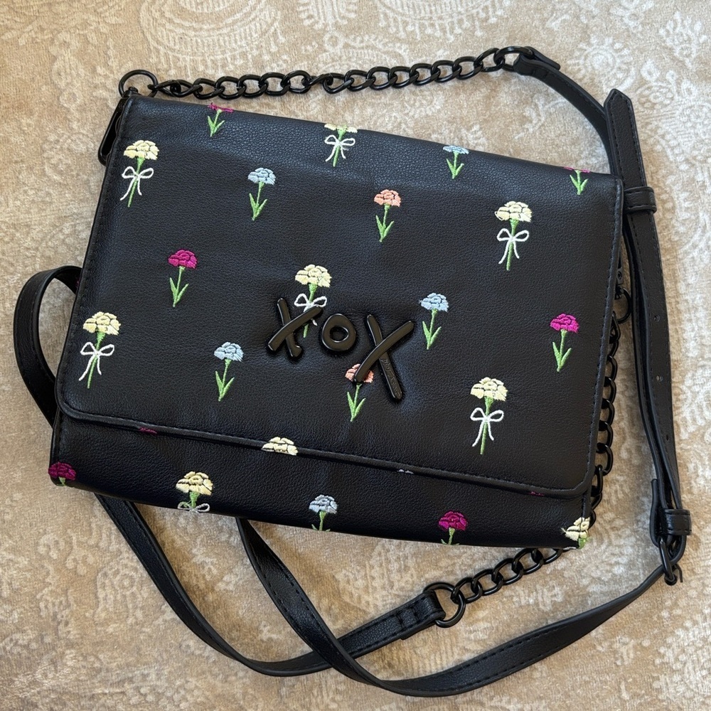 Betsey Johnson Black Chain Crossbody Purse Colorful Floral Embroidery Organizer